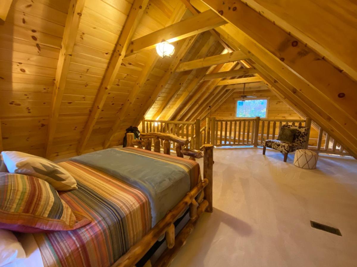 Pine Creek Cabins & Camping Resort South Bloomingville Esterno foto