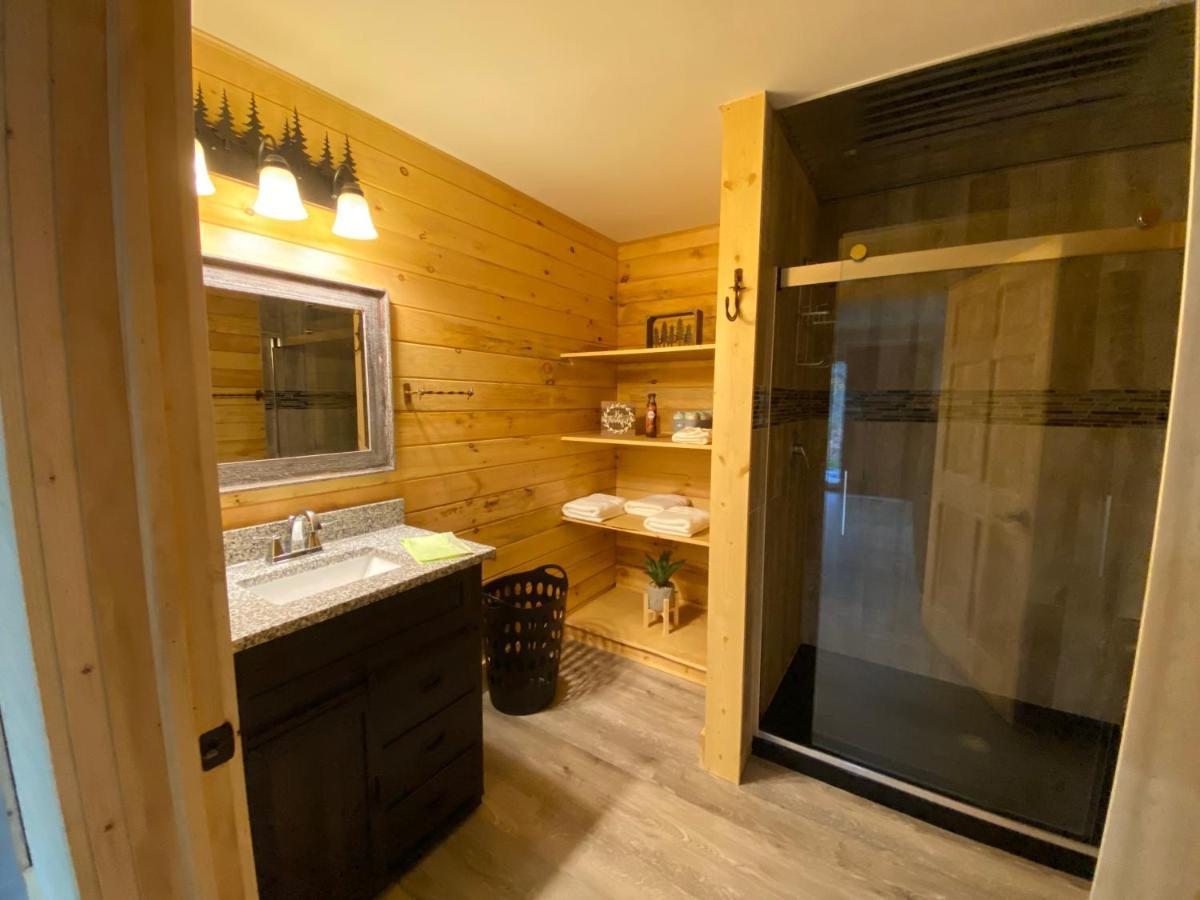 Pine Creek Cabins & Camping Resort South Bloomingville Esterno foto