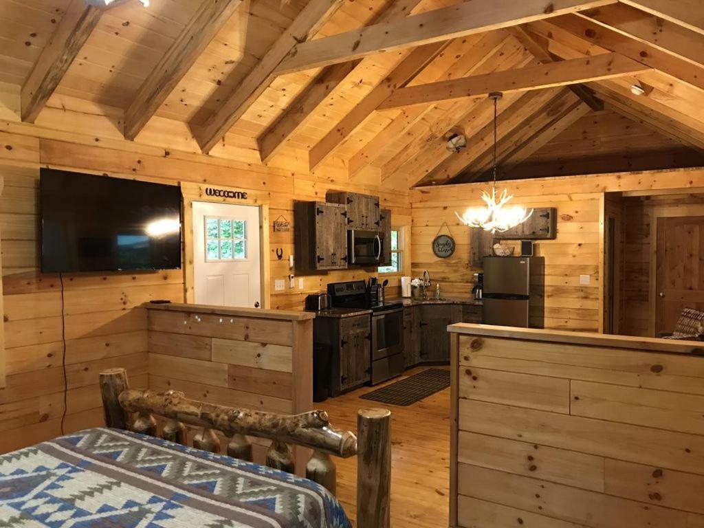 Pine Creek Cabins & Camping Resort South Bloomingville Esterno foto
