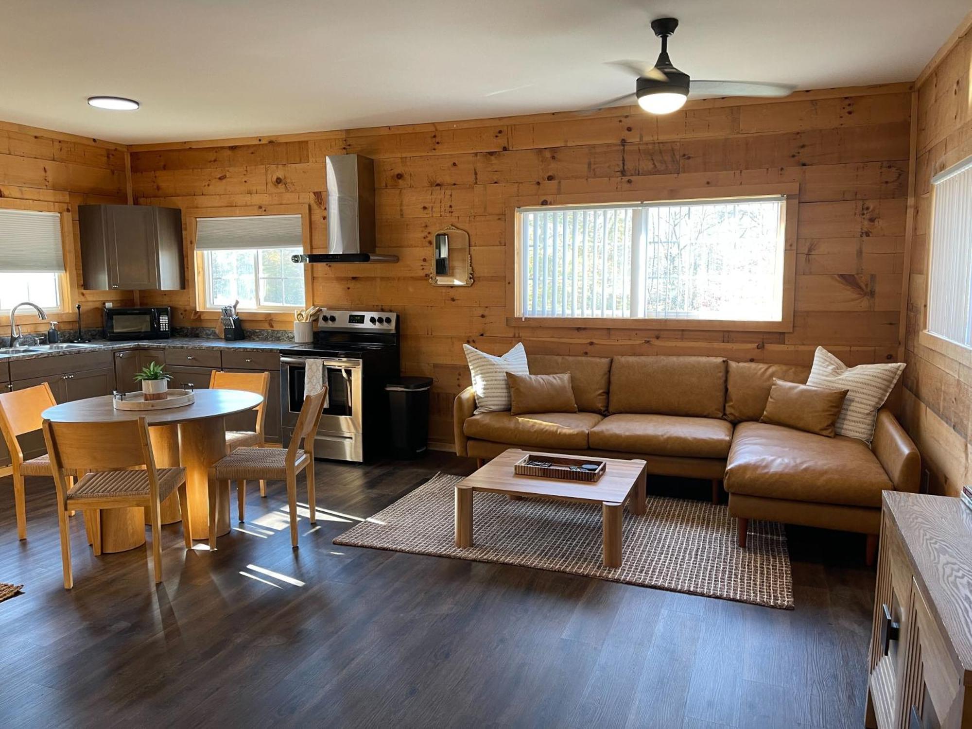 Pine Creek Cabins & Camping Resort South Bloomingville Esterno foto